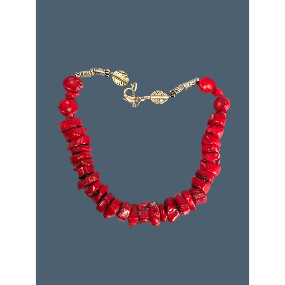 Red Bamboo Coral Chunky Necklace Etched Silver-Tone Accents 21" Long 218g - Picture 5 of 5